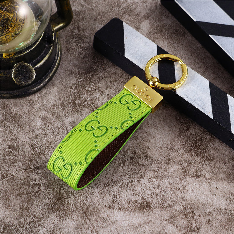 Chic GG Keychain - High-End Accessory for a Touch of Elegance