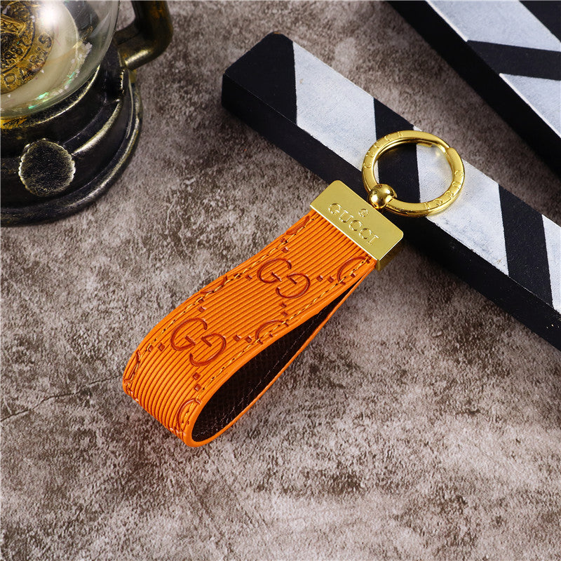 Chic GG Keychain - High-End Accessory for a Touch of Elegance