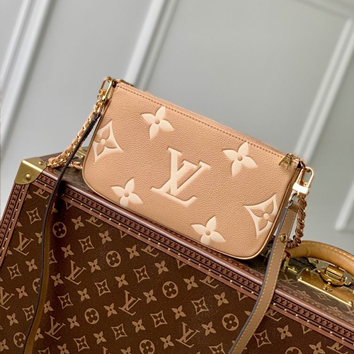 Louis Vuitton Multi Pochette Arizona