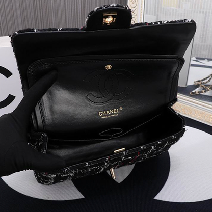 CHANEL Classic Tweed Flap Bag 25cm