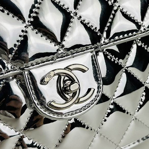 Chanel Star Coin Purse In Mirror Metallic Calfskin