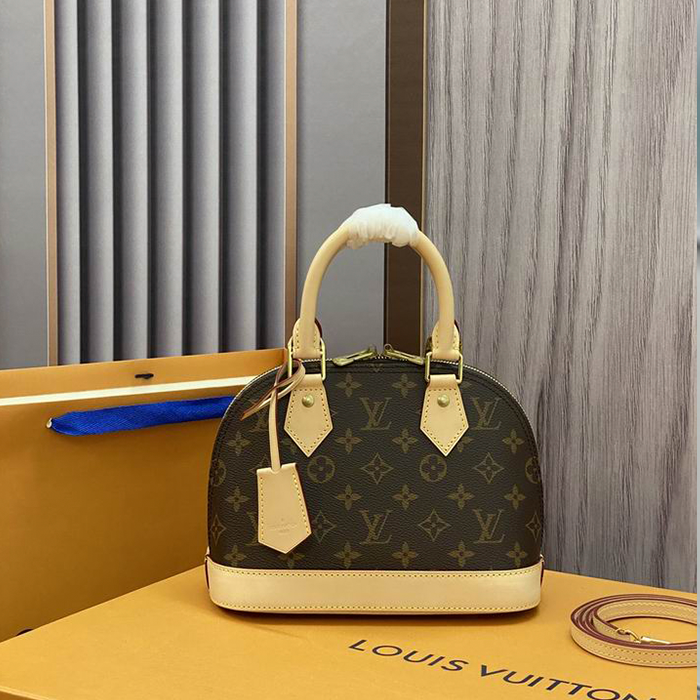 Louis Vuitton versatile classic bag