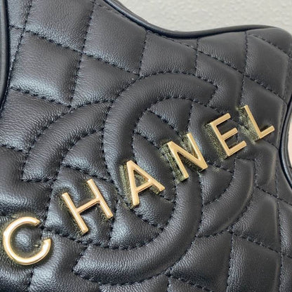 CHANEL Cruise Star Bag Large