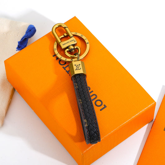 Leather Monogram Keychain k-984274